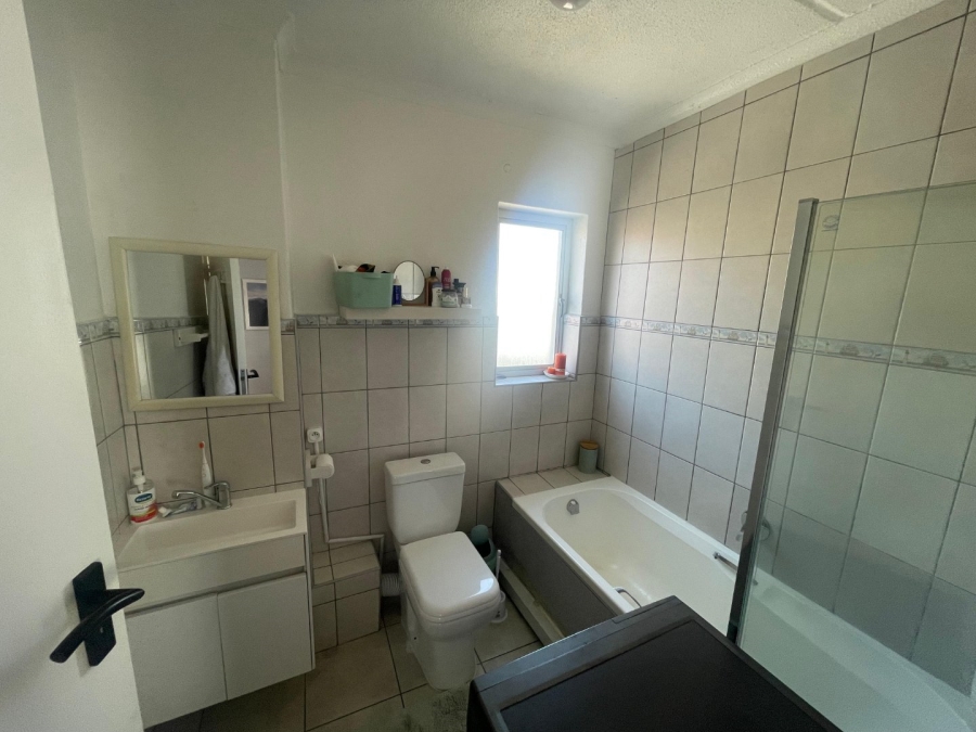 2 Bedroom Property for Sale in West Beach Western Cape